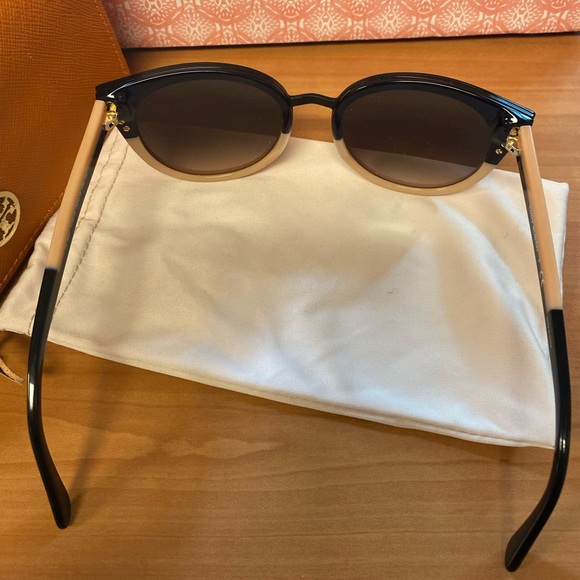 Tory Burch Sunglasses - Picture 3 of 3
